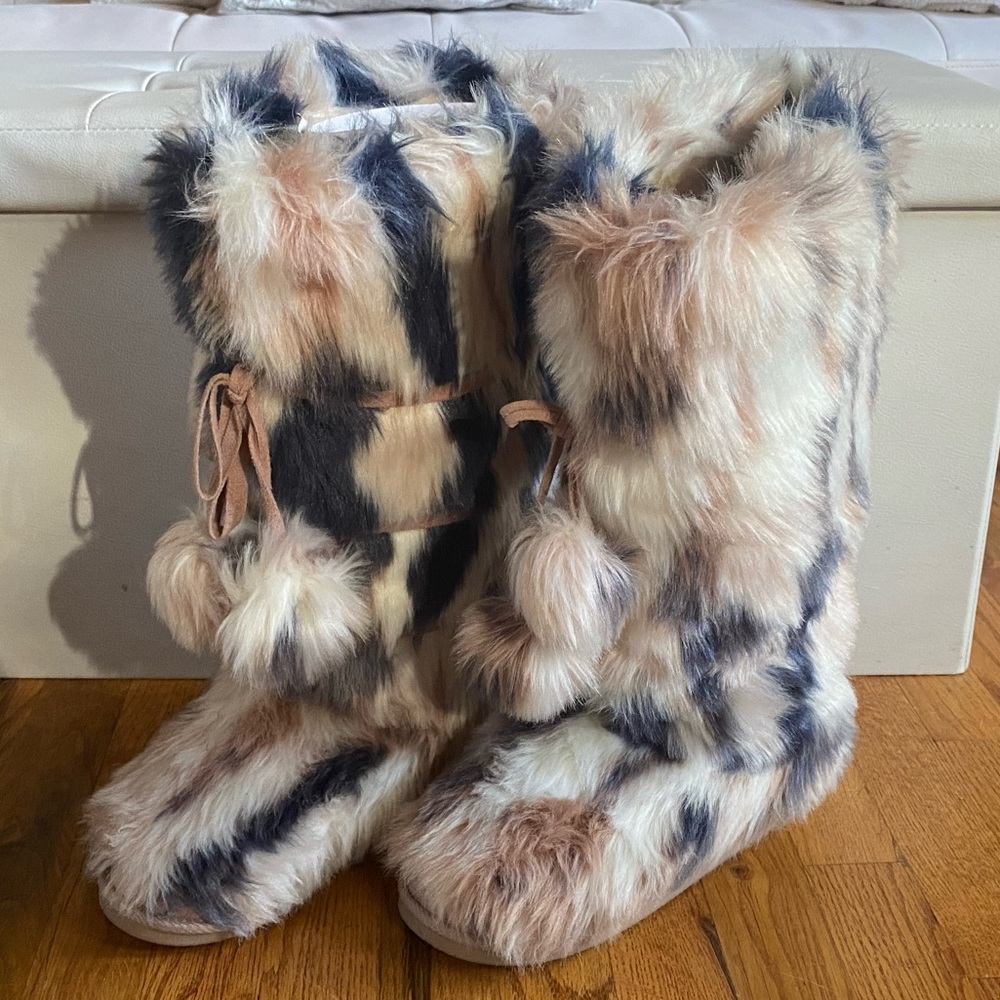 Tall Furry Pom Pom Boots (size 9)